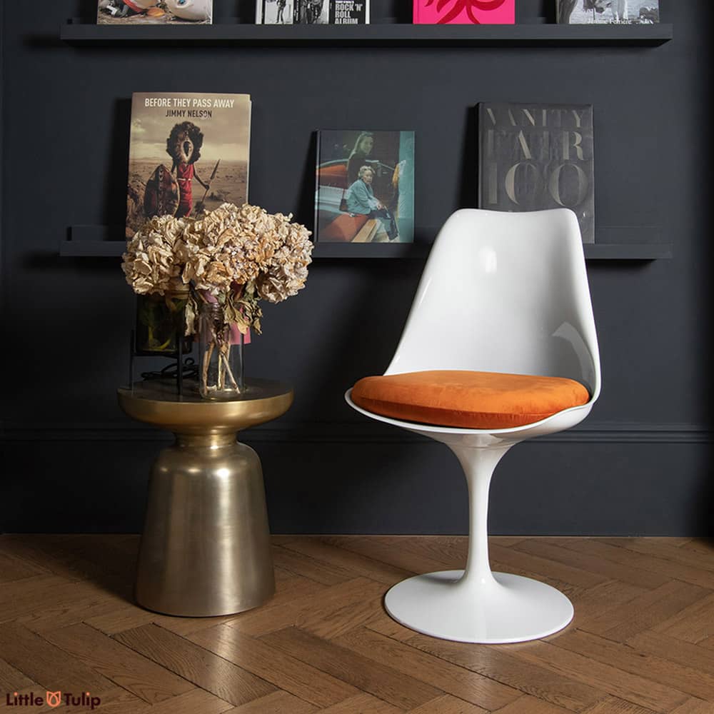 Swivel best sale tulip chair